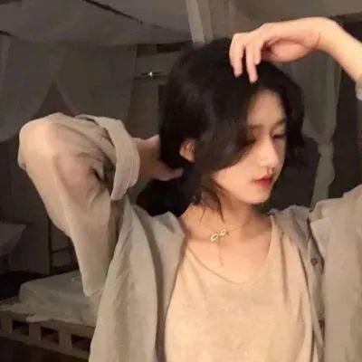 八月：奥色治郡